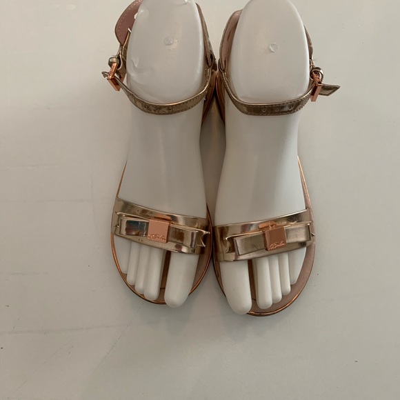 Ted Baker Girls Sandal - Picture 2 of 8